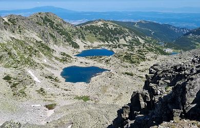 dve jezeri v planinah